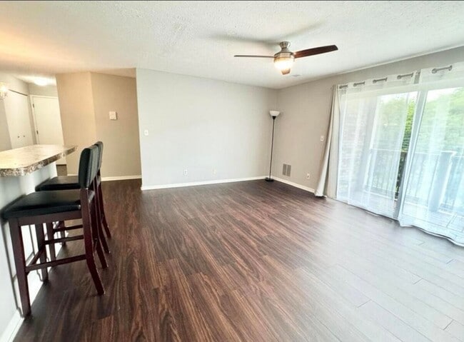 Photo - 14 Woodland Hills Dr Unit 8