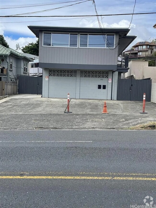 Building Photo - 152 S School St Unit A Rental