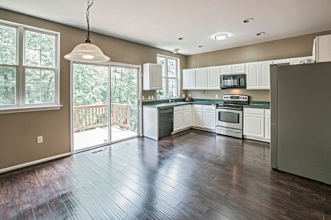 Photo - Charming Townhome in Brennan Estates