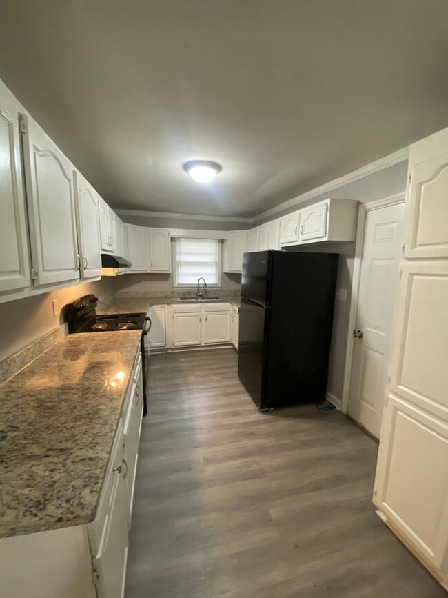 Photo - 1376 5th Pl NW