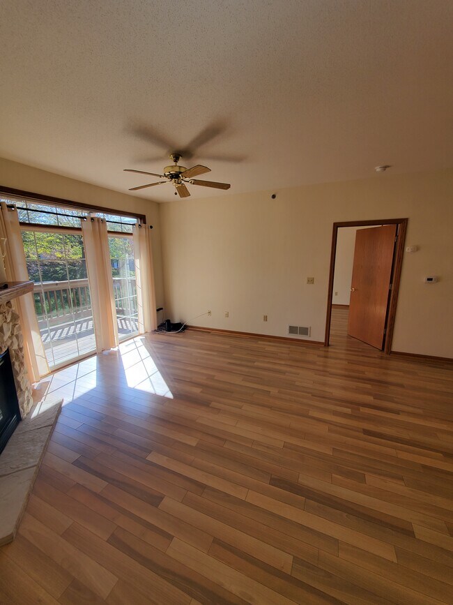 Photo - Beautiful 3BED/3BATH Franklin Condo