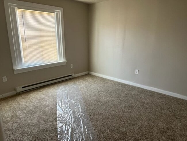 Photo - 136 N Spring St Unit Apt 1