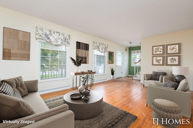 8 Wallinwood Ave NE