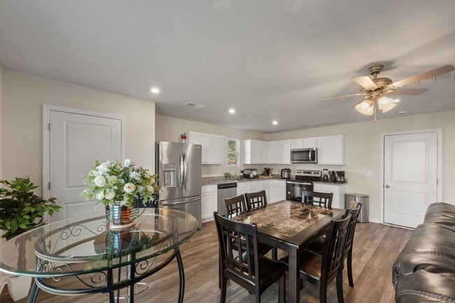 Photo - Modern Spacious 5-Bedroom Home Built in 2023