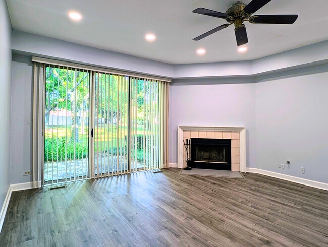 Photo - 1122 Regency Dr