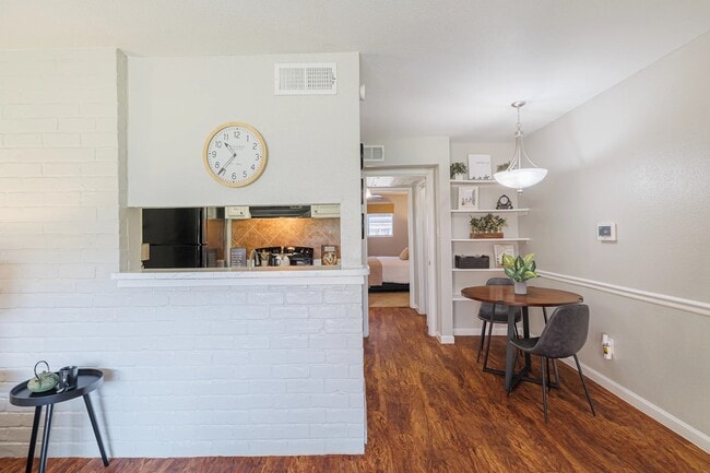 Building Photo - 6259 Westheimer Rd Unit 620 Rental