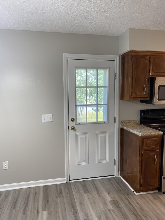 Photo - 293 Kenny Dr