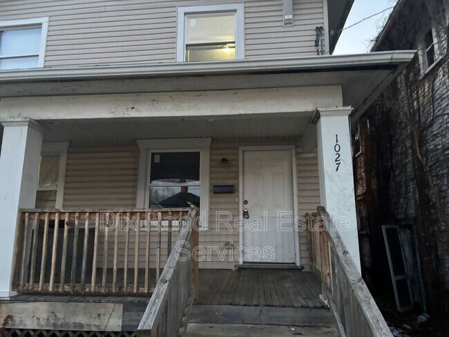 Photo - 1025 Richmond Ave