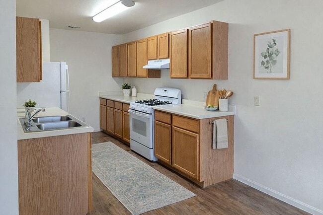 Photo - Eagles Nest Apartments