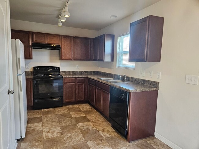 Photo - NEW LISTING!!!!!