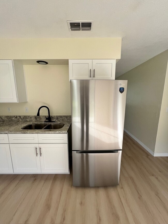 Photo - 520 Lafayette St