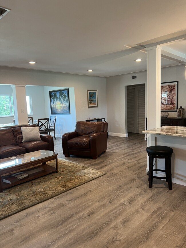 Photo - 1720 59th St S