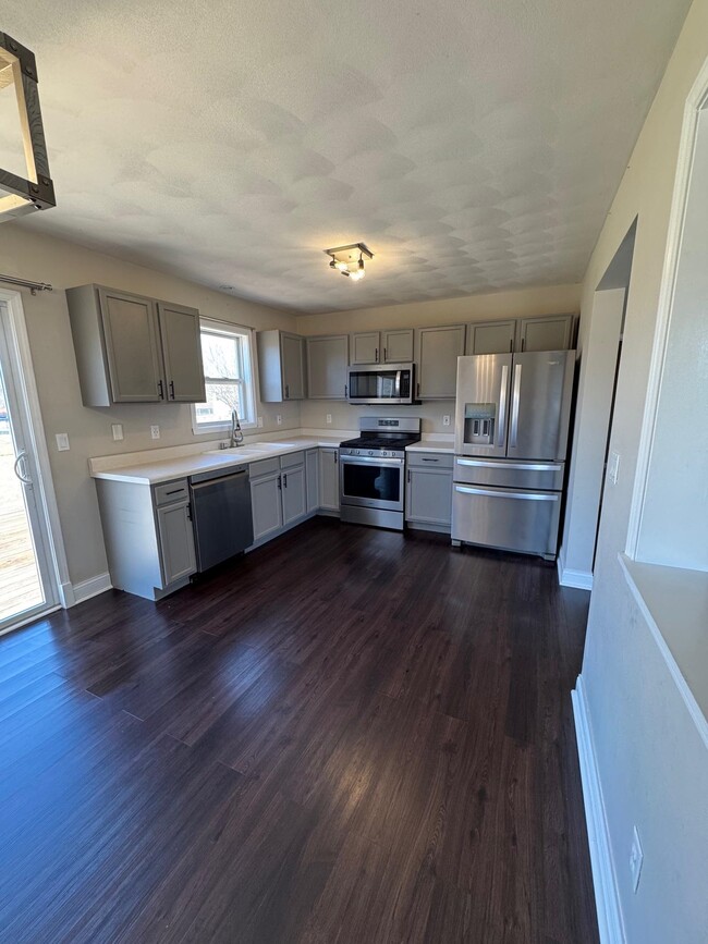 Photo - 836 Wingate Pl