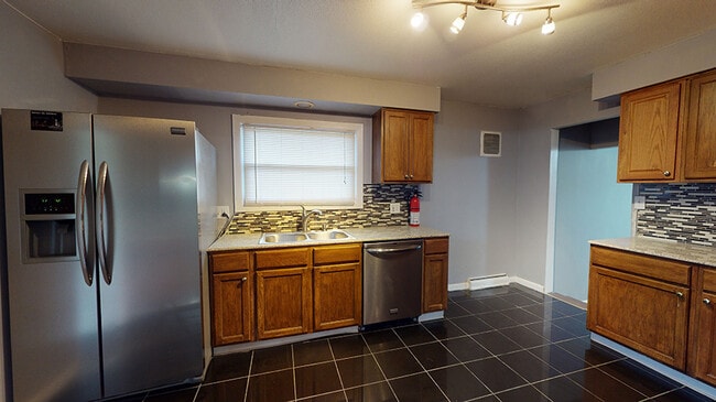 Photo - 1022 E Colvin St