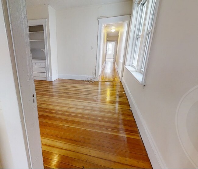 Photo - 433 Cambridge St Unit 4