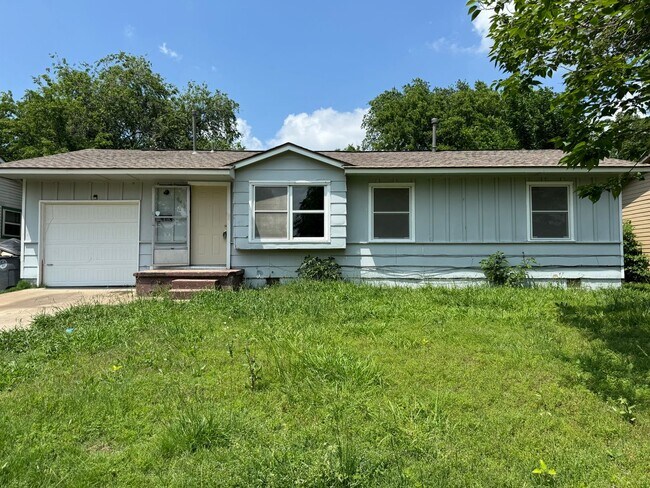 Section 8 Approved... Nice 3 bedroom Home! - Section 8 Approved... Nice 3 bedroom Home!