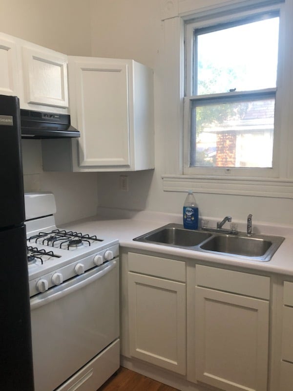 Photo - 114 E 10th St