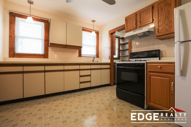 Photo - 66 Breck Ave Unit 2