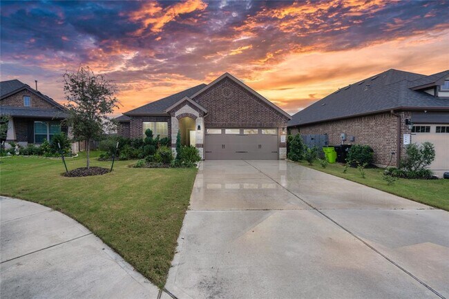 Photo - 214 Verde Lake Way House