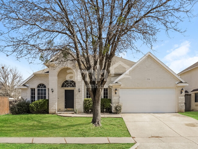 Building Photo - 7716 Parkwood Plaza Dr