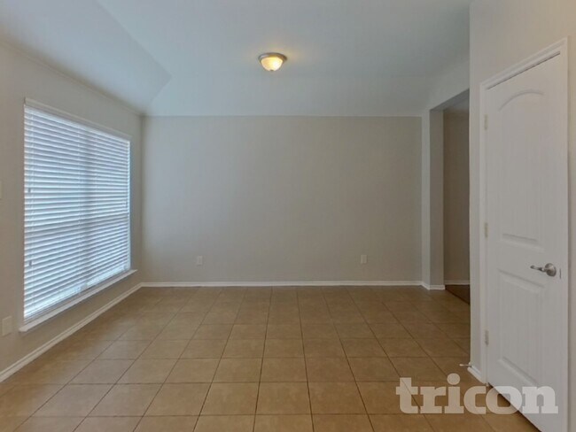 Photo - 712 Candelila Dr