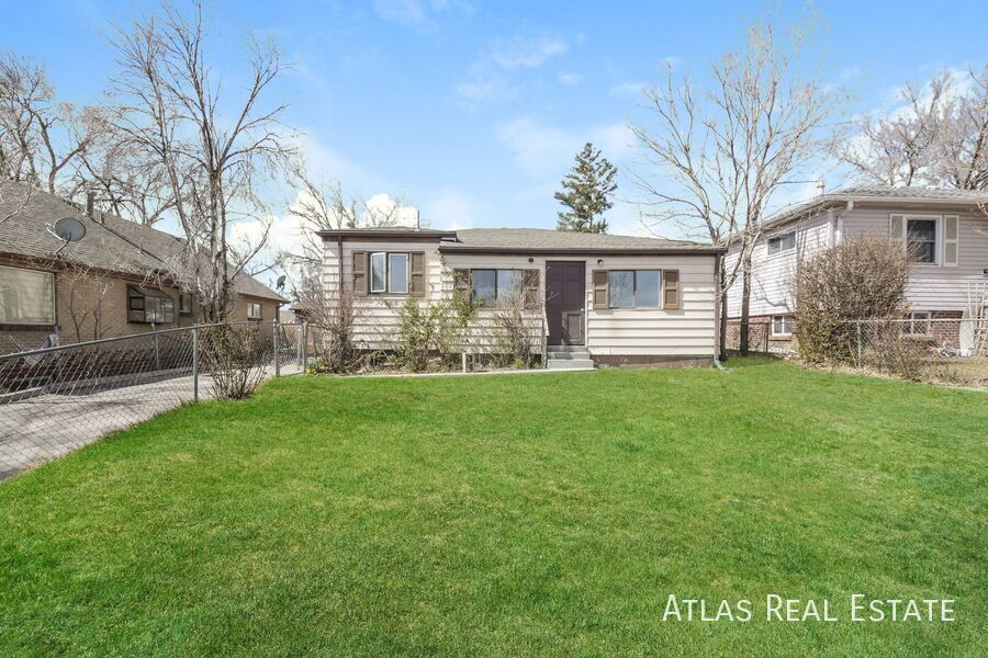 Photo - 1065 S Perry St