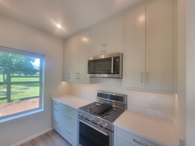 Photo - 395 S Mountain Ave