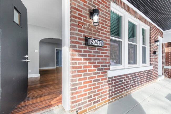 Photo - 2049 Alfred Ave