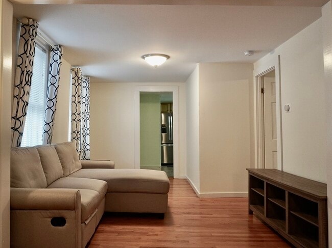 Photo - 27 Turner St Unit 1