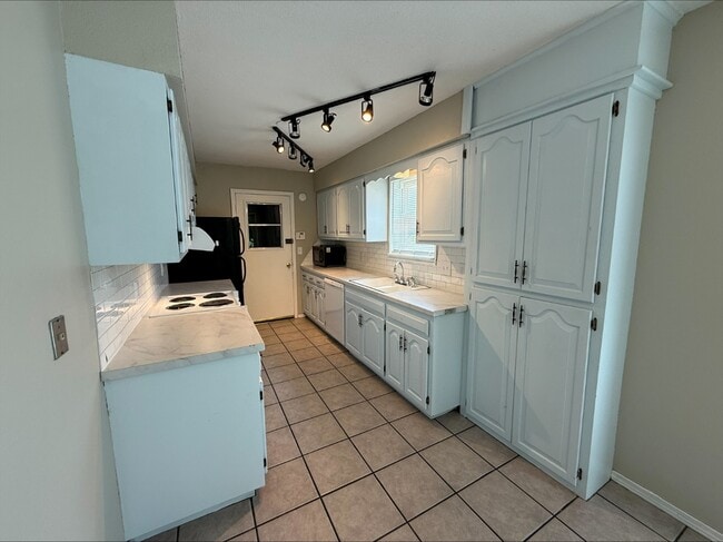 Photo - 12003 E 85th St N