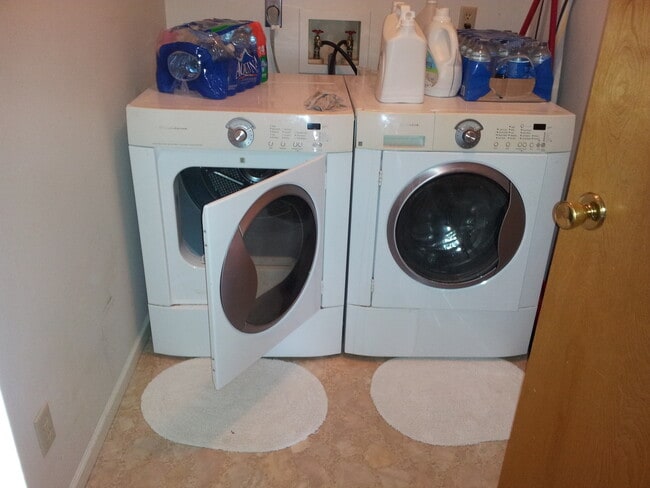 Photo - comfy home for rent