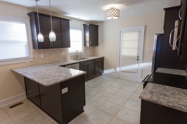Photo - 4 BR 4 BA in Normaltown!