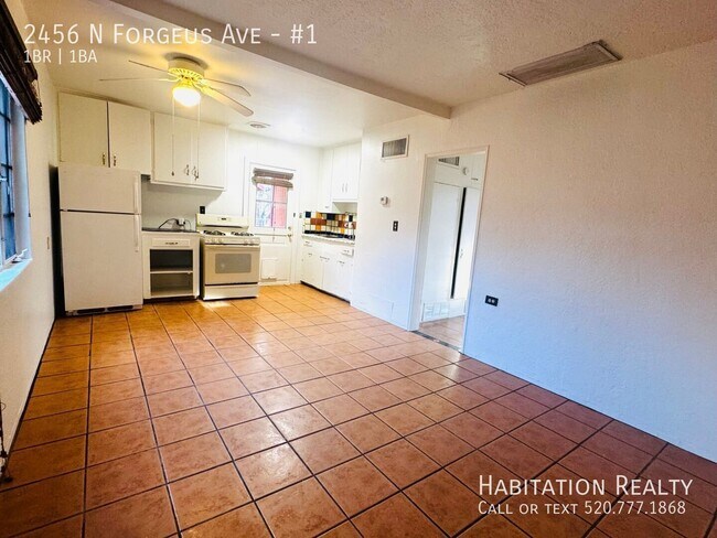 2456 N Forgeus Ave Unit 1