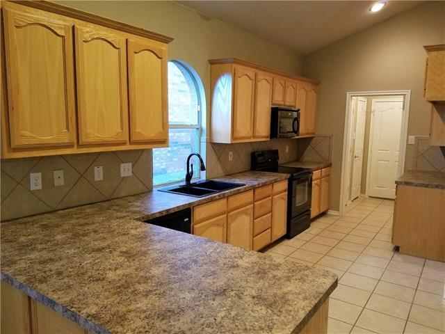 Photo - 4105 Claymore Ln