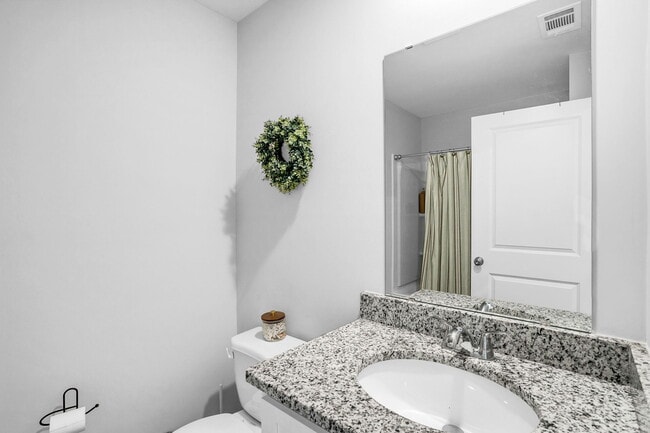 Photo - 108 Vanilla Ln