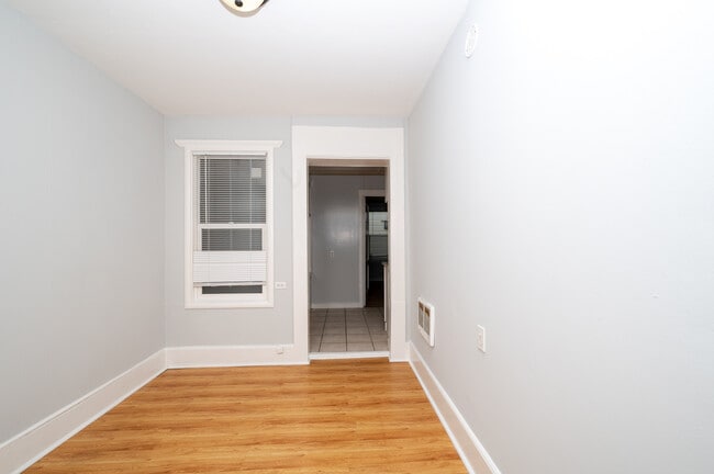 Photo - 3102 California St Unit #2