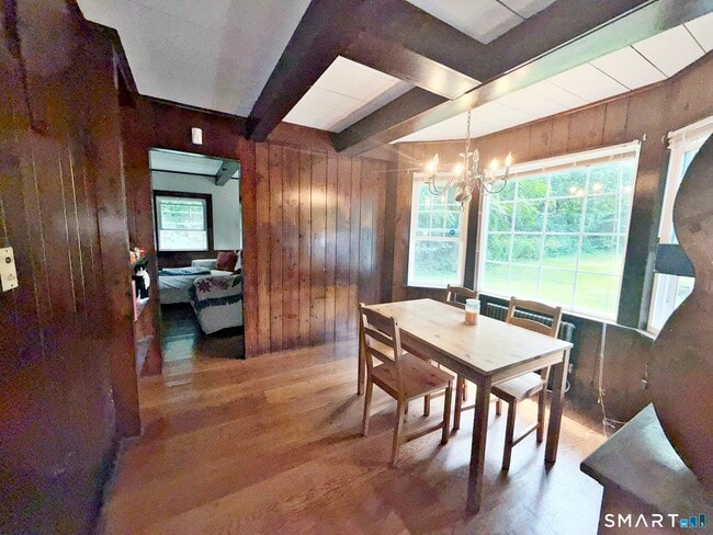495 Isinglass Rd