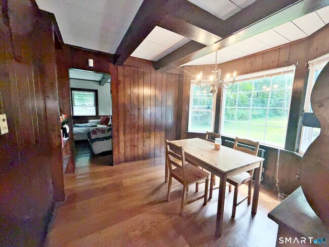 Photo - 495 Isinglass Rd