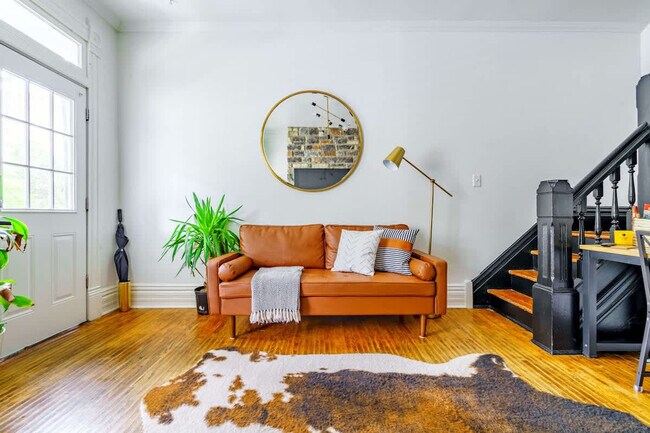 256 W Poplar Ave Unit SI ID1265636P