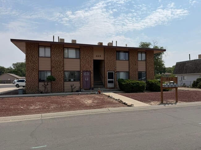 Building Photo - 462 Topaz Dr Unit 2