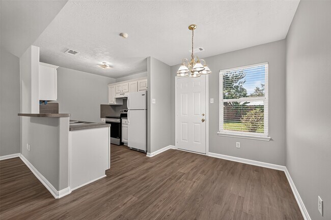 Photo - 16200 Sun View Ln