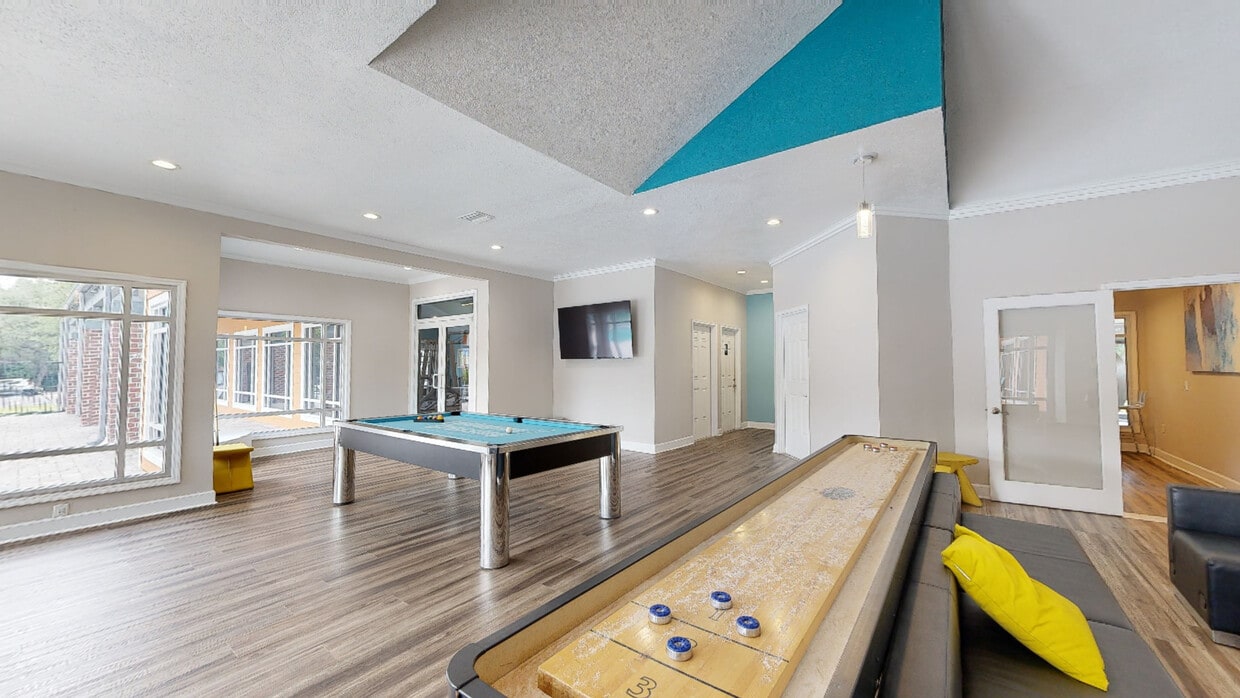 Photo - Lexington Crossing Apartments