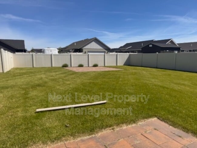 Photo - 881 S Camas Ln