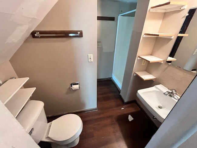 Photo - Littleton House Unit 3