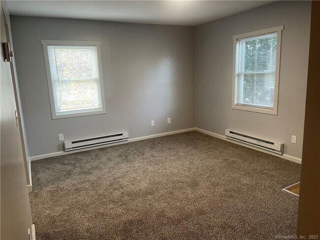 Photo - 83 Midway Oval Unit 85