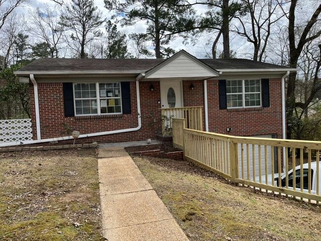 Building Photo - 1308 Woodfall Dr