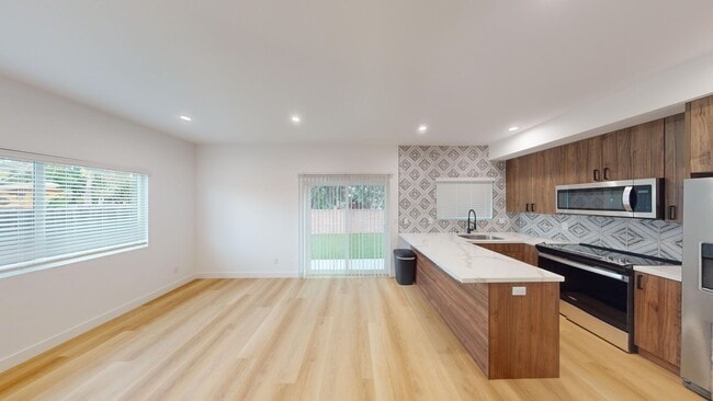 Photo - Prime SDSU Location