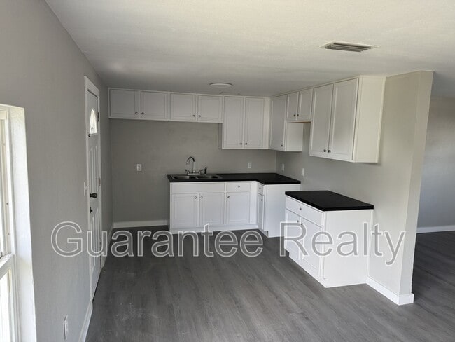 Photo - 2003 U.S. Hwy 17-92 N