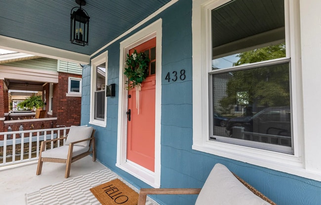 438 Clark St