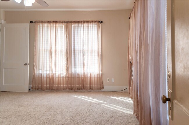 Photo - 405 W Clay St Unit 1